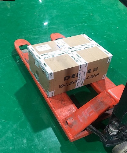 1出6針閥式熱流道係（xì）統-火爆出貨
