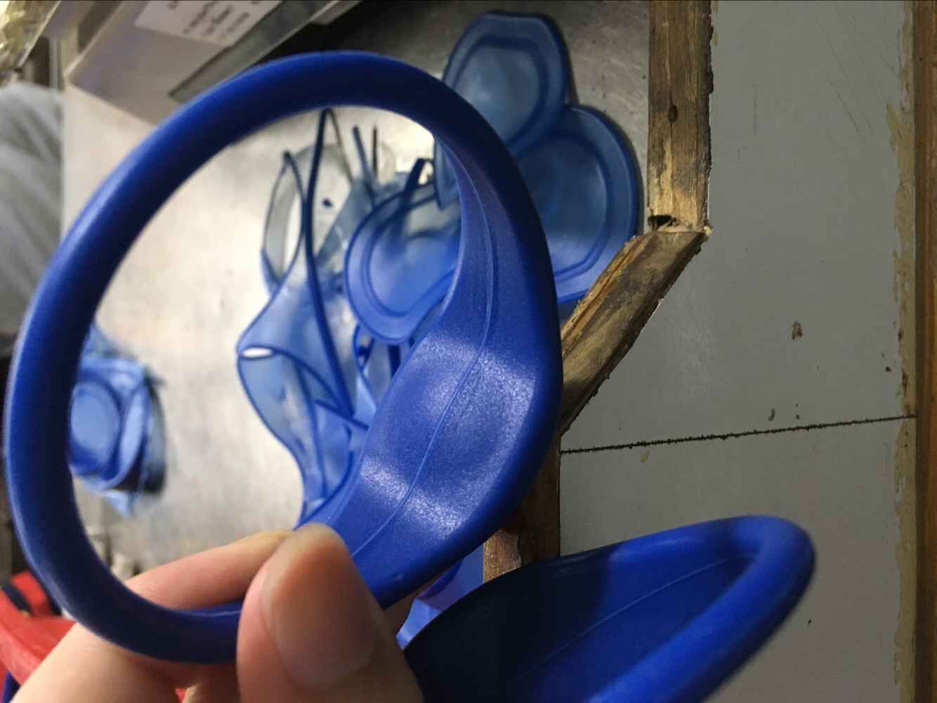 矽膠粘接不鏽鋼成型後有氣泡 矽膠粘接不鏽鋼成型後有氣泡