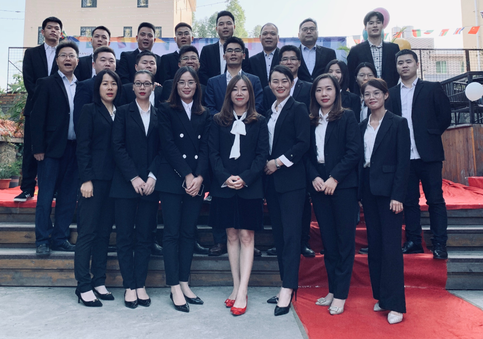 康利邦矽膠膠水廠家合照 康利(lì)邦矽膠膠水廠家(jiā)合照