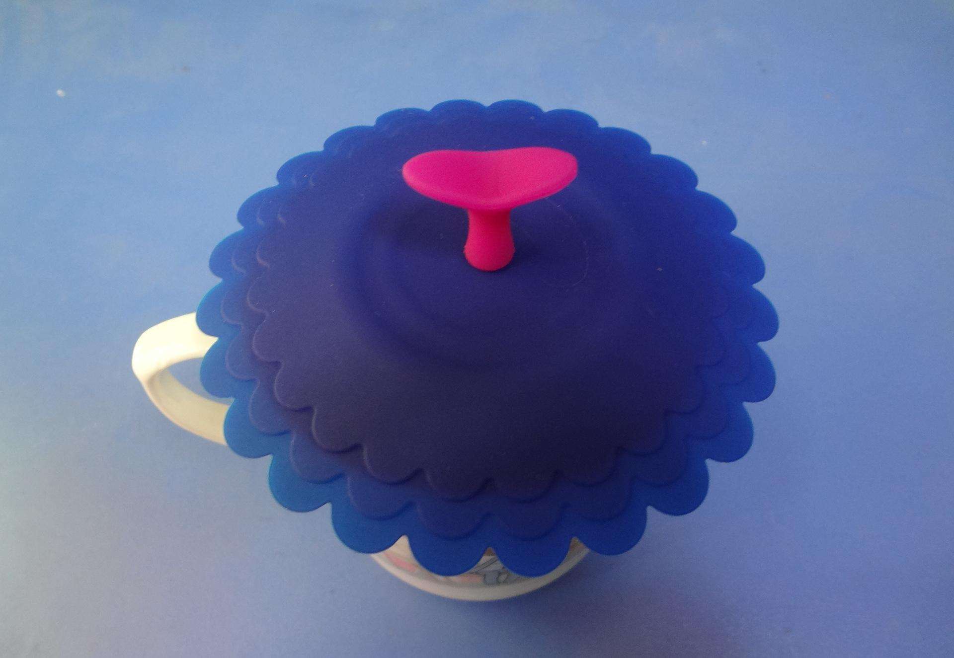 矽膠水杯蓋子好用嗎.jpg 矽膠水杯蓋子(zǐ)好用嗎.jpg