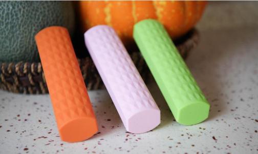 矽膠和塑膠用什麽膠水(shuǐ)粘.jpg 矽膠和塑膠用什麽膠水(shuǐ)粘.jpg