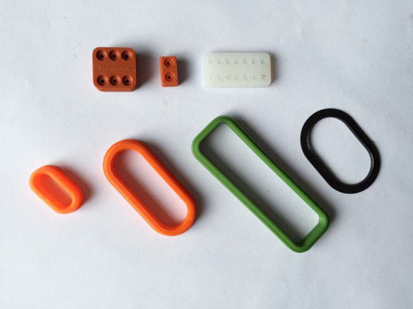 矽(guī)橡膠密(mì)封條粘接膠水(shuǐ).jpg 矽橡膠密封條(tiáo)粘接膠水.jpg