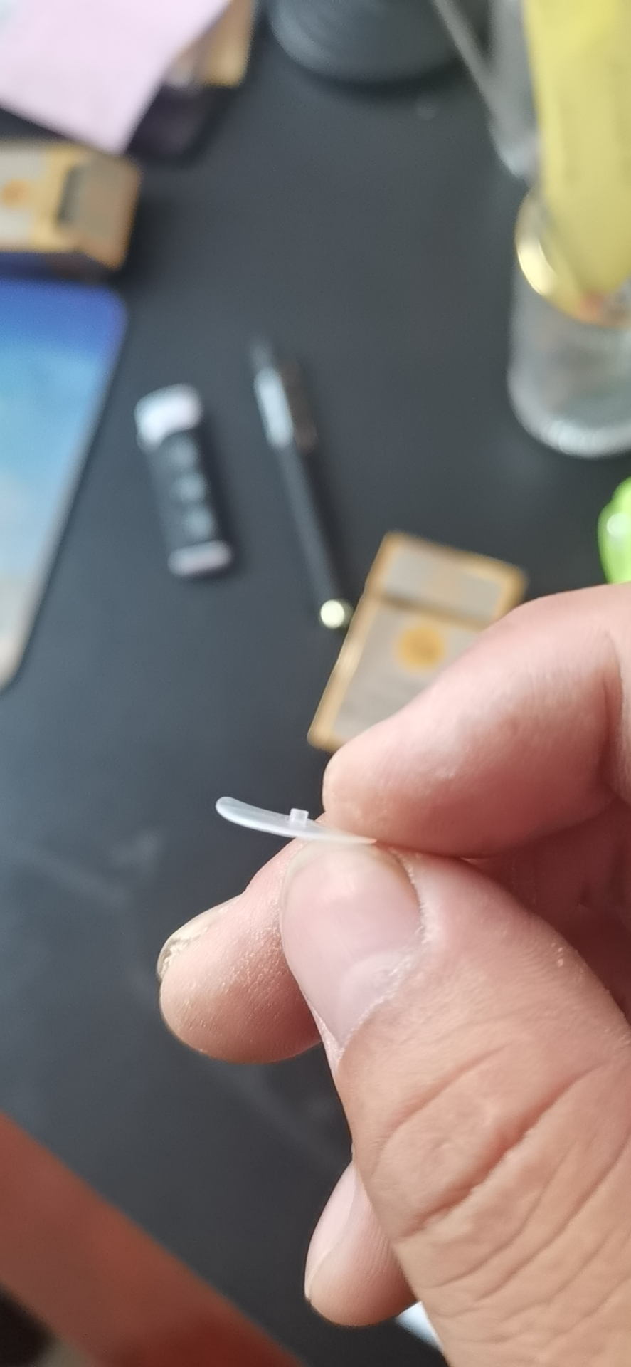 矽膠片(piàn)粘茶壺底座(zuò)膠水.jpg 矽膠片粘茶壺底座膠水.jpg