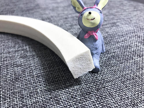 矽膠發泡條用哪一種膠水粘.jpg 矽(guī)膠發泡條(tiáo)用(yòng)哪一種(zhǒng)膠水粘.jpg