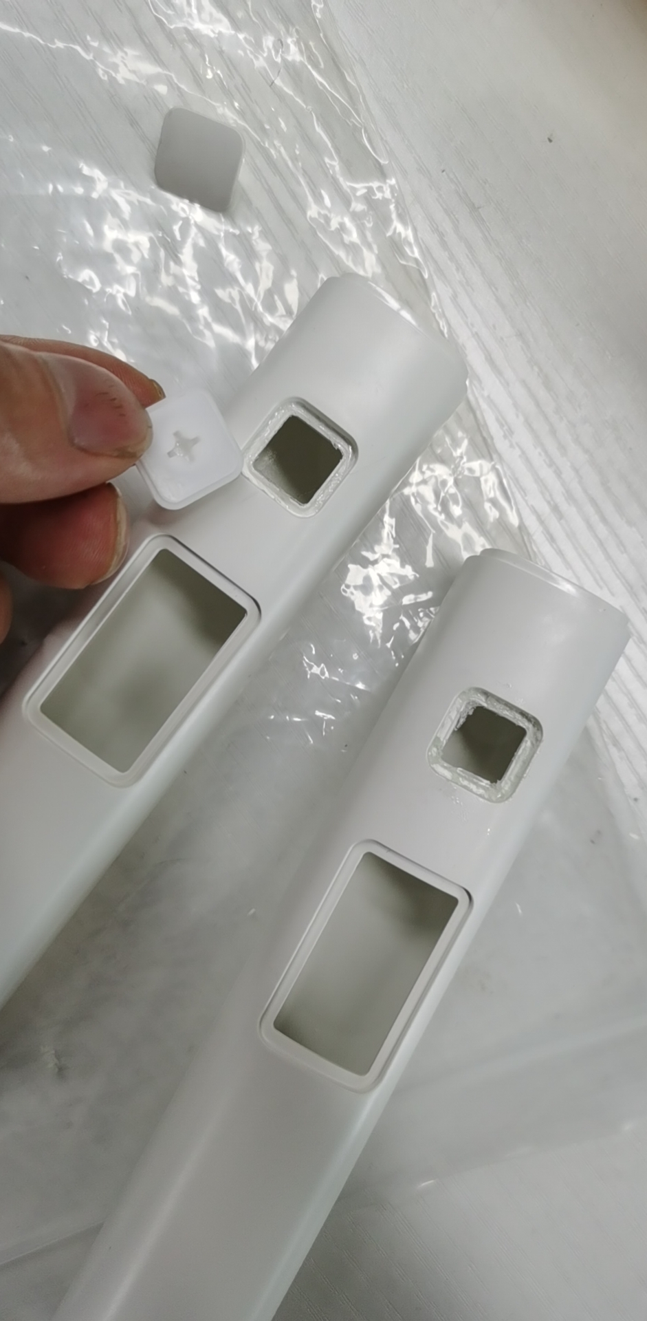 矽膠(jiāo)片粘abs牙刷殼(ké)用什麽膠水.jpg 矽膠片(piàn)粘abs牙刷殼用什麽膠水.jpg