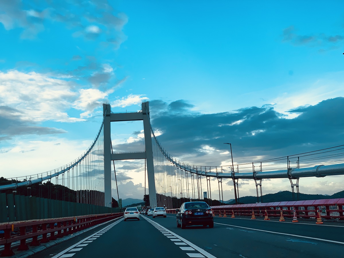 展望2021下半年.jpg 展(zhǎn)望2021下(xià)半年.jpg