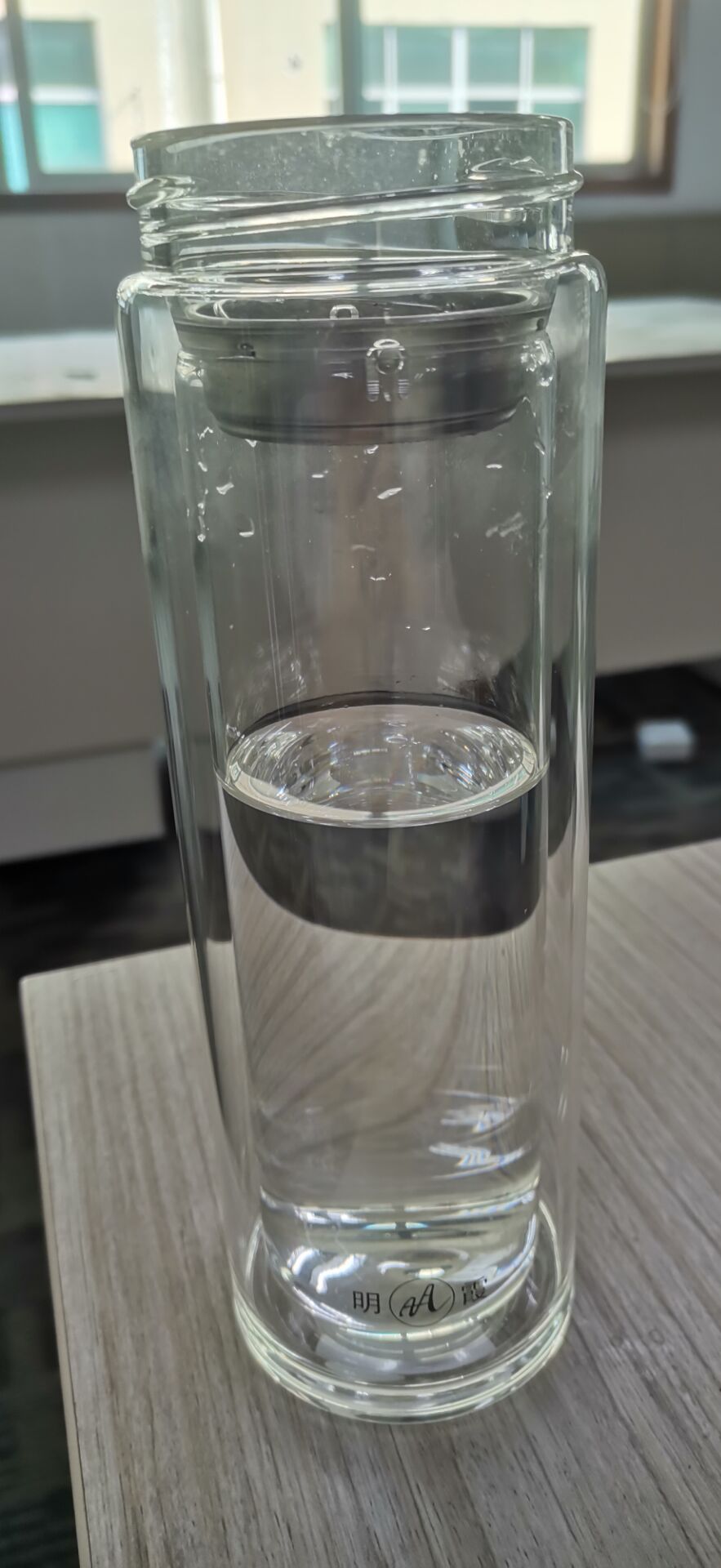 矽膠與高鵬玻璃用什麽粘合劑(jì).jpg 矽膠與高鵬玻璃用什麽粘合劑.jpg